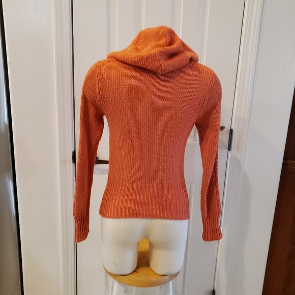 Sleeping on Snow size Small - Picture 3 of 5